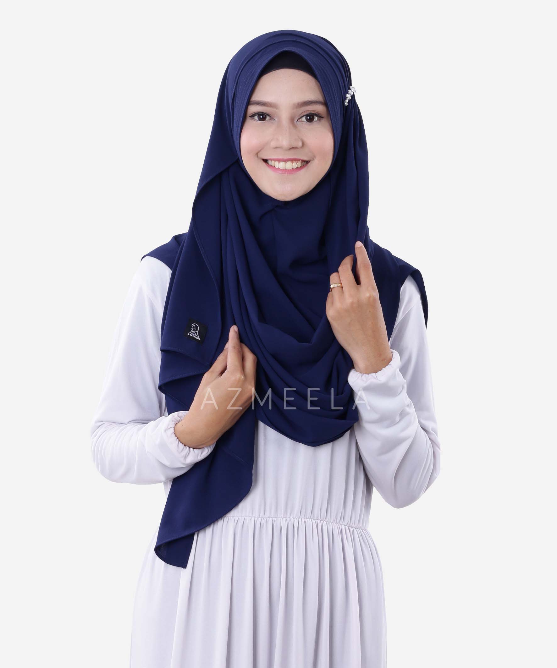 RAISA Navy By Azmeela